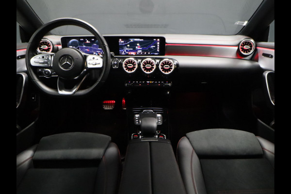 Mercedes-Benz CLA-Klasse 180 Business Solution AMG [APPLE CARPLAY, CAMERA, CRUISE CONTROL,STOELVERWARMING, SFEERVERLICHTING, PDC 360, LED LAMPEN PEFORMANCE, HALF LEDER, FLIPPERS, NAVIGATIE, NIEUWSTAAT]
