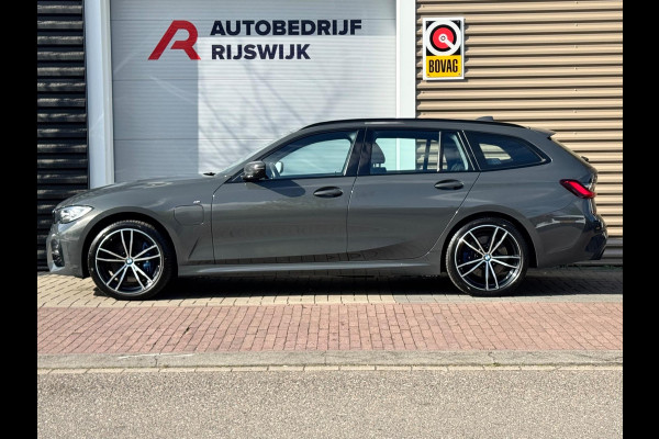 BMW 3 Serie Touring 330e M Sport Dravit Grau! BTW!