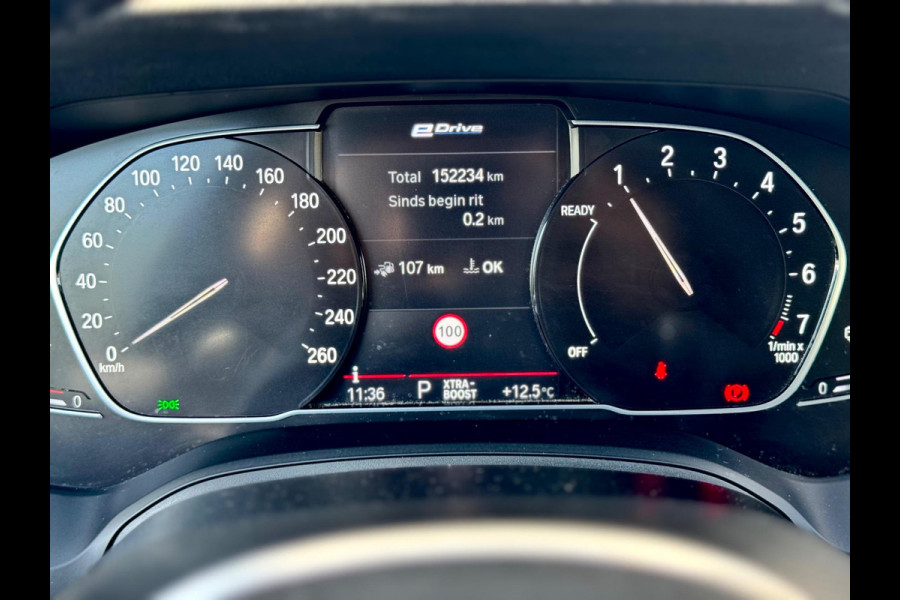 BMW 3 Serie Touring 330e M Sport Dravit Grau! BTW!