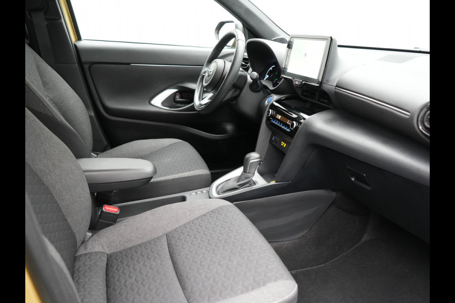Toyota Yaris Cross 1.5 Hybrid Dynamic Dealer O.H. | Navigatie | Camera | Apple Carplay | Adaptive Cruise | Parkeersensoren | Stoelverwarming | DAB |