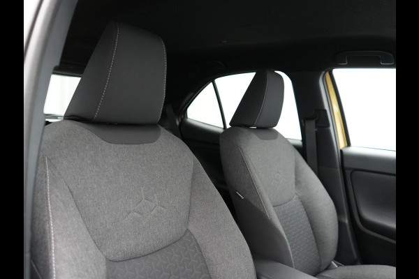 Toyota Yaris Cross 1.5 Hybrid Dynamic Dealer O.H. | Navigatie | Camera | Apple Carplay | Adaptive Cruise | Parkeersensoren | Stoelverwarming | DAB |