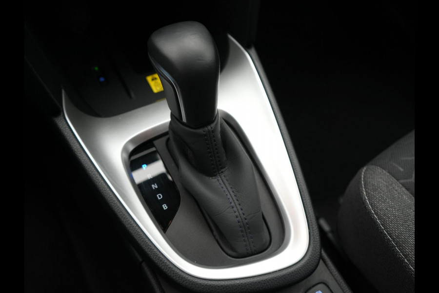 Toyota Yaris Cross 1.5 Hybrid Dynamic Dealer O.H. | Navigatie | Camera | Apple Carplay | Adaptive Cruise | Parkeersensoren | Stoelverwarming | DAB |