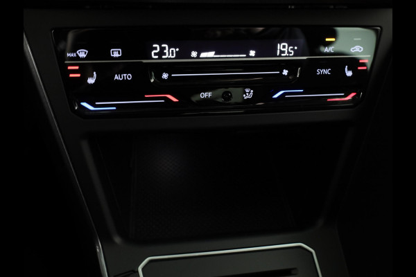 Volkswagen Taigo 1.0 TSI Style 110 pk Automaat (DSG) | Navigatie via App | Parkeersensoren (Park assist ) | Achteruitrijcamera | Adaptieve cruise control | Stoelverwarming | Matrix LED koplampen |