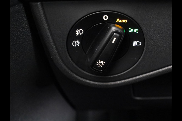 Volkswagen Taigo 1.0 TSI Style 110 pk Automaat (DSG) | Navigatie via App | Parkeersensoren (Park assist ) | Achteruitrijcamera | Adaptieve cruise control | Stoelverwarming | Matrix LED koplampen |