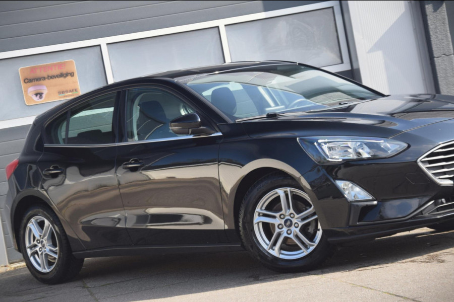 Ford Focus 1.0 EcoBoost Hybrid Trend Edition Business