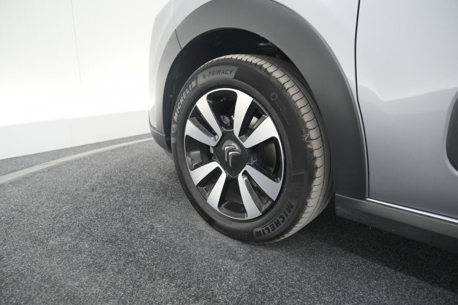 Citroën C3 PureTech 110 EAT6 Shine | Apple Carplay | Parkeersensoren | Climate Control | 16 Inch Lichtmetalen Velgen