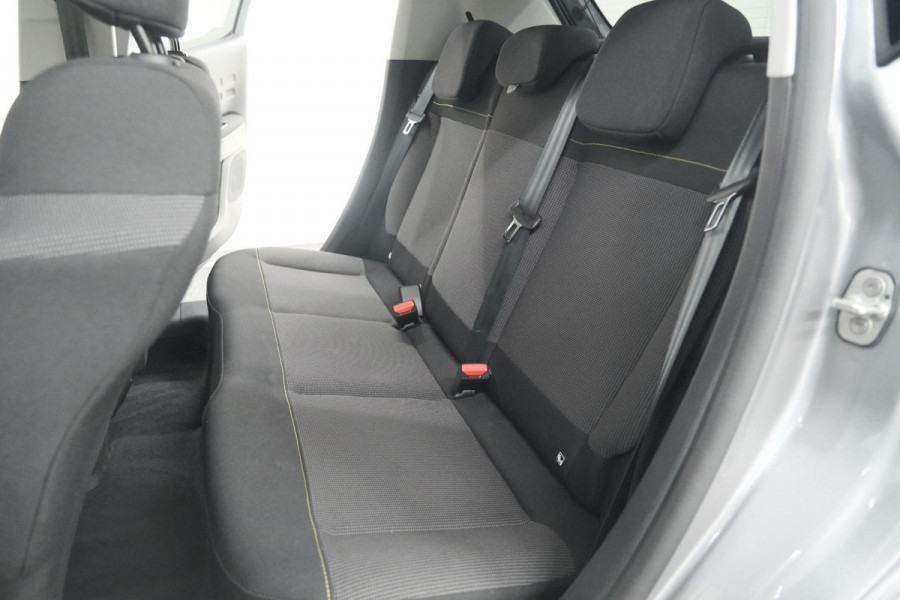 Citroën C3 PureTech 110 EAT6 Shine | Apple Carplay | Parkeersensoren | Climate Control | 16 Inch Lichtmetalen Velgen