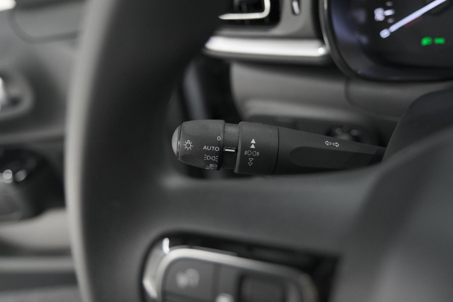 Citroën C3 PureTech 110 EAT6 Shine | Apple Carplay | Parkeersensoren | Climate Control | 16 Inch Lichtmetalen Velgen