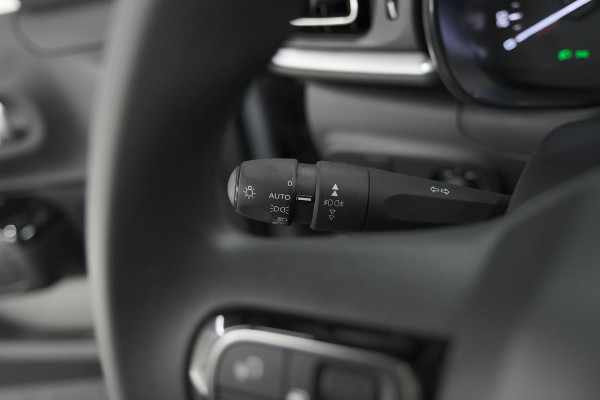 Citroën C3 PureTech 110 EAT6 Shine | Apple Carplay | Parkeersensoren | Climate Control | 16 Inch Lichtmetalen Velgen
