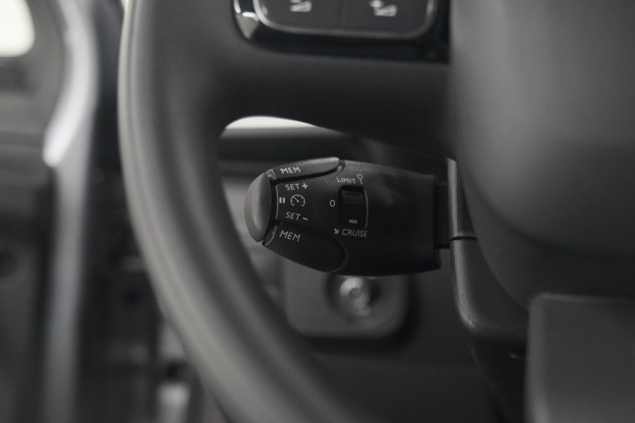 Citroën C3 PureTech 110 EAT6 Shine | Apple Carplay | Parkeersensoren | Climate Control | 16 Inch Lichtmetalen Velgen