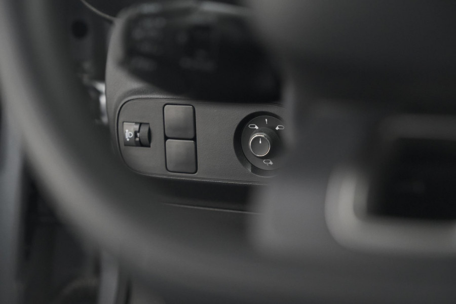 Citroën C3 PureTech 110 EAT6 Shine | Apple Carplay | Parkeersensoren | Climate Control | 16 Inch Lichtmetalen Velgen