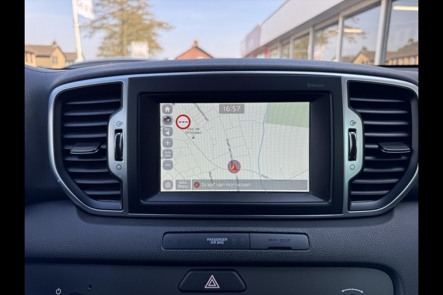 Kia Sportage 1.6 GDi DynamicLine | Trekhaak, Parkeersensoren, Apple CarPlay/Android Auto, Navigatie, 17inch, Cruise control, Climate control
