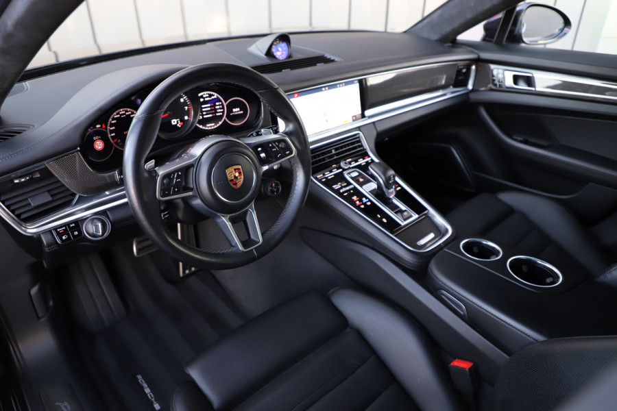 Porsche Panamera 4.0 Turbo Aut8 | 550PK | Achterasbesturing | Luchtvering | Pano | Sport-chrono | Carbon | Keyles-go | Matrix-led | Memory | Spor