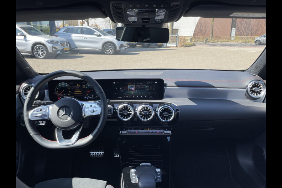 Mercedes-Benz CLA-Klasse Shooting Brake 200 Business Solution AMG VAN: 36.900,- VOOR: 34.877,- UW LENTEVOORDEEL: 2.023,- AMBILIGHT | CAMERA | TREKHAAK | PANORAMADAK | ELECTR A.KLEP.