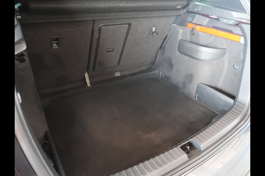 Škoda Karoq 1.5 TSi 150pk DSG Sportline Business SCHUIFDAK/CANTON/DODEHOEK/ADAPT.DEMPING/TREKH.WEGKLAPBAAR