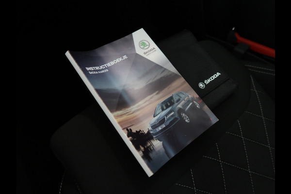 Škoda Karoq 1.5 TSi 150pk DSG Sportline Business SCHUIFDAK/CANTON/DODEHOEK/ADAPT.DEMPING/TREKH.WEGKLAPBAAR