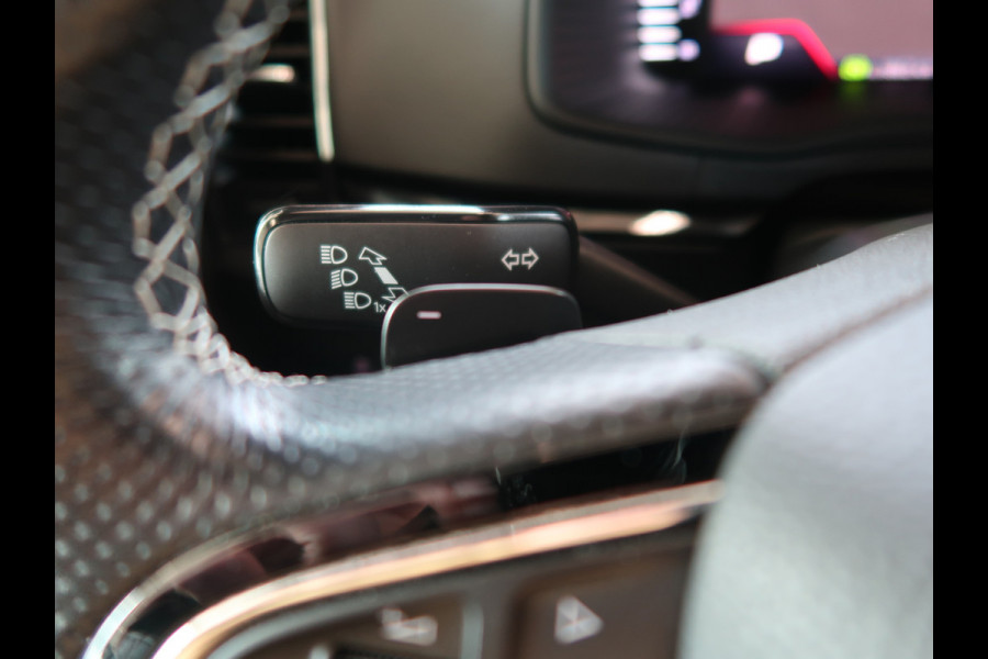 Škoda Karoq 1.5 TSi 150pk DSG Sportline Business SCHUIFDAK/CANTON/DODEHOEK/ADAPT.DEMPING/TREKH.WEGKLAPBAAR