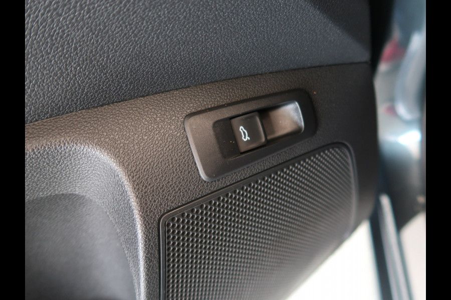Škoda Karoq 1.5 TSi 150pk DSG Sportline Business SCHUIFDAK/CANTON/DODEHOEK/ADAPT.DEMPING/TREKH.WEGKLAPBAAR