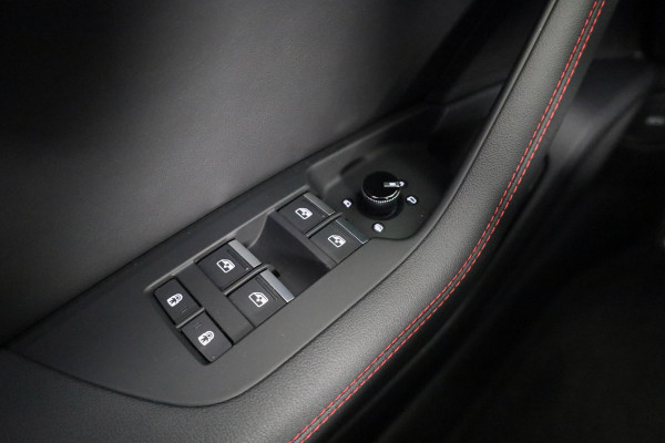 Audi A6 Avant 55 TFSI e quattro Pro Line S Competition Private lease vanaf €1343,- pm  | 367pk Plug in Hybrid | Panoramadak | B&O | Assistentiepakket Tour | Verwarmbare voorstoelen