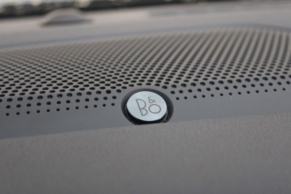 Ford Kuga 2.5 PHEV ST-Line X | Trekhaak | Panoramadak | BLIS | B&O