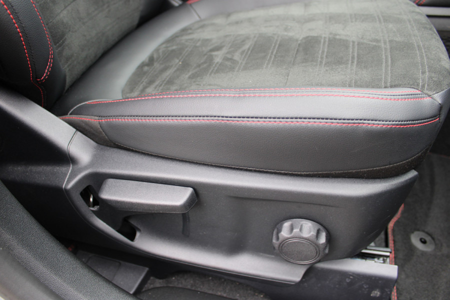 Ford Kuga 2.5 PHEV ST-Line X | Trekhaak | Panoramadak | BLIS | B&O