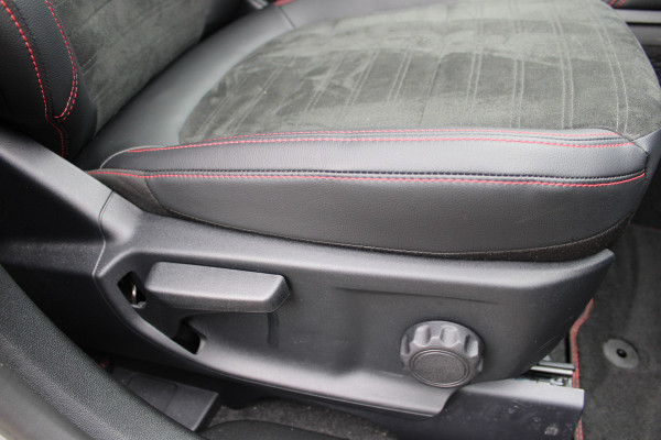 Ford Kuga 2.5 PHEV ST-Line X | Trekhaak | Panoramadak | BLIS | B&O