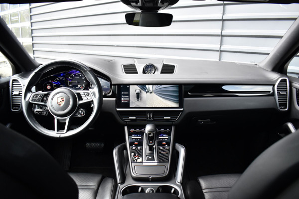 Porsche Cayenne Coupé 3.0 E-Hybrid 462pk | Panoramadak | ACC | Matrix PDLS+ | Bose | 22'' Velgen | 360 Camera | Trekhaak |