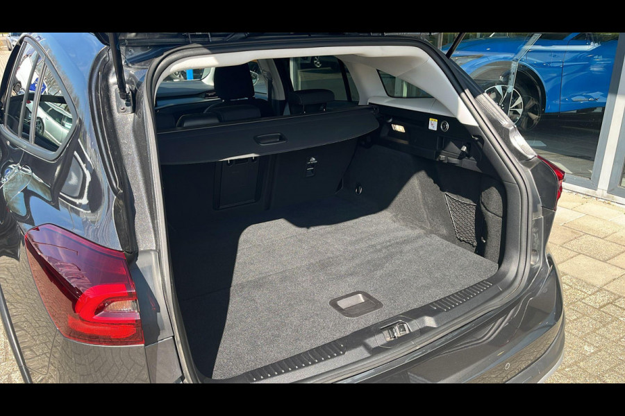 Ford Focus 1.0 EcoBoost Hybrid Active X 155pk | Driver Assistance Pack | Winterpack | SYNC 4 Navigatie |