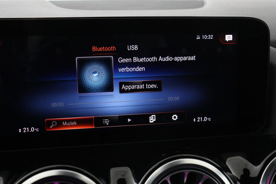Mercedes-Benz GLA 250e Business Solution Luxury Limited | Panoramadak | Adaptive cruise | Trekhaak | Leder | Stoelverwarming | Matrix LED | Memory | Camera | Navigatie | Park Assist | Sfeerverlichting