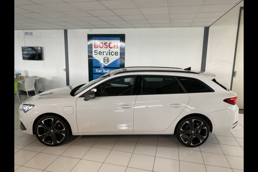 Seat Leon Sportstourer 1.4 TSI eHybrid PHEV FR Business Intense | Camera | Keyless | Adaptieve cruise control