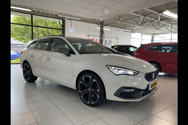 Seat Leon Sportstourer 1.4 TSI eHybrid PHEV FR Business Intense | Camera | Keyless | Adaptieve cruise control