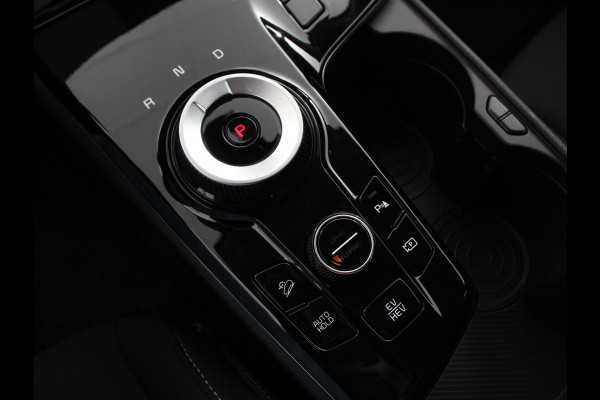 Kia Sportage 1.6 T-GDi 265pk Plug-in Hybrid AWD DynamicLine Navigatie Apple Carplay/Android Auto Climate Canotrol Camera Dab Parkeer Sensoren Verwarmde voorstoelen