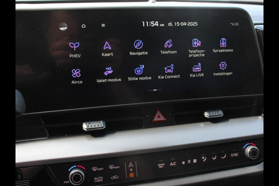 Kia Sportage 1.6 T-GDi 265pk Plug-in Hybrid AWD DynamicLine Navigatie Apple Carplay/Android Auto Climate Canotrol Camera Dab Parkeer Sensoren Verwarmde voorstoelen
