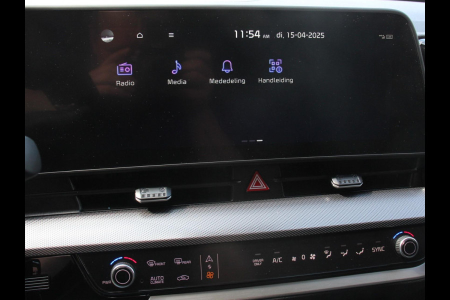 Kia Sportage 1.6 T-GDi 265pk Plug-in Hybrid AWD DynamicLine Navigatie Apple Carplay/Android Auto Climate Canotrol Camera Dab Parkeer Sensoren Verwarmde voorstoelen