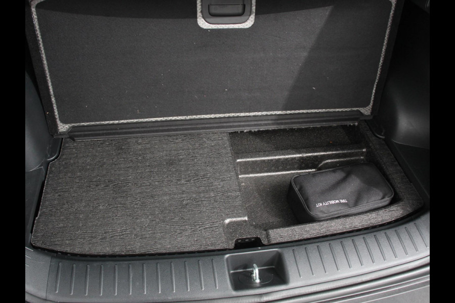 Kia Sportage 1.6 T-GDi 265pk Plug-in Hybrid AWD DynamicLine Navigatie Apple Carplay/Android Auto Climate Canotrol Camera Dab Parkeer Sensoren Verwarmde voorstoelen