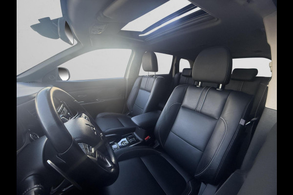 Mitsubishi Outlander 2.0 PHEV 4x4 | Luxe | Rockford Audio | 360° Camera | Navi | Schuif-/kanteldak