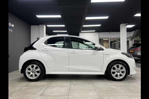 Toyota Yaris 1.5 Hybrid | Lane | Carplay | Cam | Cruise |PDC