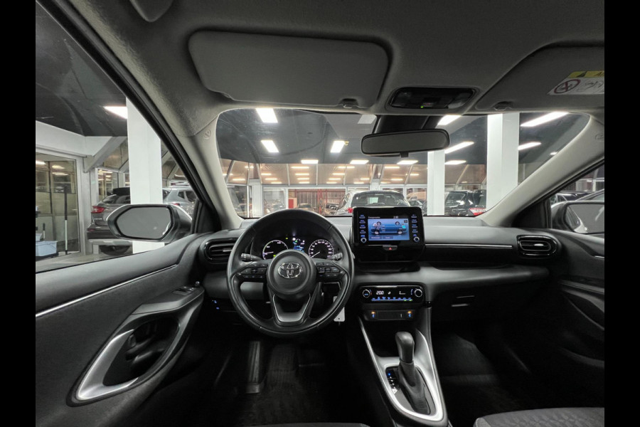 Toyota Yaris 1.5 Hybrid | Lane | Carplay | Cam | Cruise |PDC