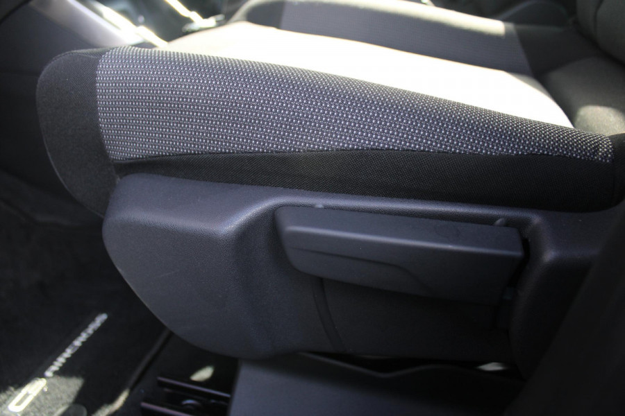 Citroën C3 Aircross 1.2 110PK SHINE | NAVIGATIE | ACHTERUITRIJ CAMERA | APPLE CARPLAY/ANDROID AUTO | ALL SEASON BANDEN | LICHTMETALEN VELGEN | CRUISE CONTROL | CLIAMTE CONTROL | LED KOPLAMPEN |