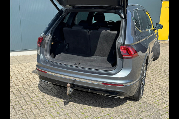 Volkswagen Tiguan Allspace * 7prs. * R-Line * El. panodak * El. trekhaak * Camera * AppleCarPlay *