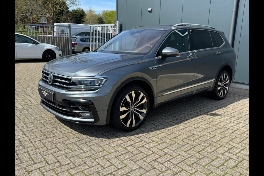 Volkswagen Tiguan Allspace * 7prs. * R-Line * El. panodak * El. trekhaak * Camera * AppleCarPlay *