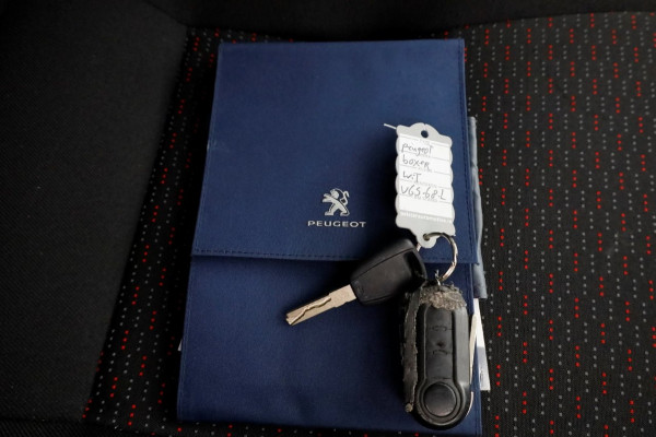 Peugeot Boxer 2.2 BlueHDi 120pk L2H2 Premium Airco/Camera 08-2020