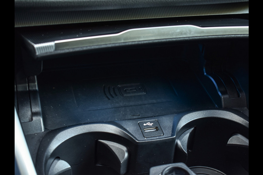 BMW 3-serie 330e xDrive | M-SPORT | COMFORT ACCESS | SHADOW-LINE | TREKHAAK | MEMORY SEATS | AMBIANCE INTERIEUR | DAB+ | HARMAN KARDON |