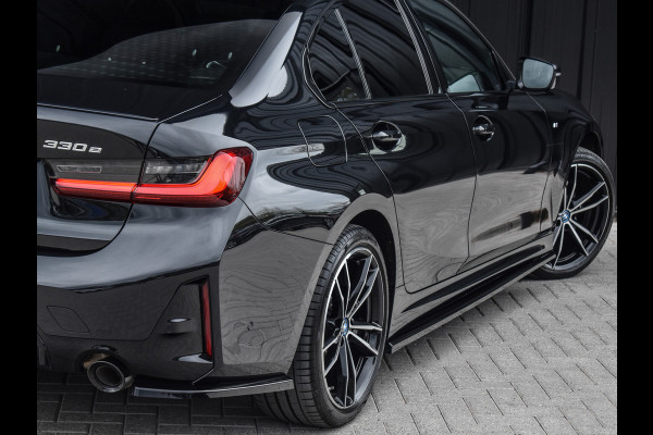 BMW 3-serie 330e xDrive | M-SPORT | COMFORT ACCESS | SHADOW-LINE | TREKHAAK | MEMORY SEATS | AMBIANCE INTERIEUR | DAB+ | HARMAN KARDON |