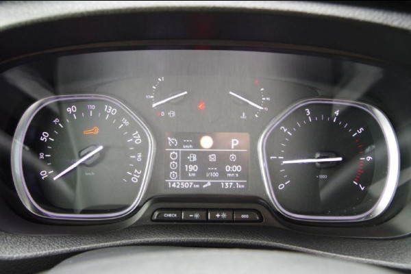 Peugeot Expert 231L 2.0 L3 180PK AUT, APK 16-04-2026 NAVI, CRUISE, AIRCO, APPLE CARPLAY/ANDROID AUTO, PARKEERSENSOREN