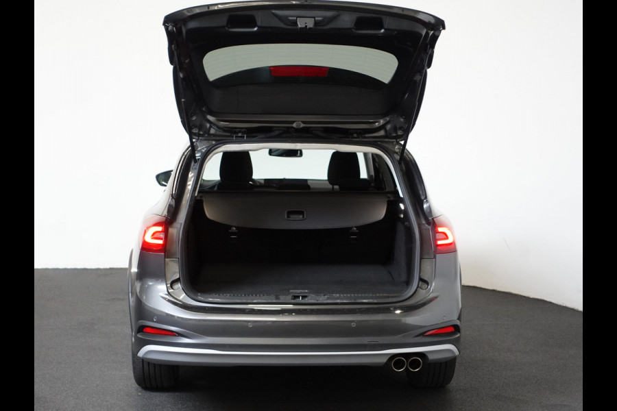 Ford FOCUS Wagon 1.0 EcoBoost 155pk Hybrid Active X Demo! Navigatie Climate Control Camera Parkeer sensoren B&O Lichtmetalen velgen