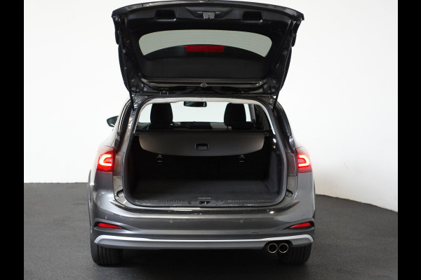 Ford FOCUS Wagon 1.0 EcoBoost 155pk Hybrid Active X Demo! Navigatie Climate Control Camera Parkeer sensoren B&O Lichtmetalen velgen