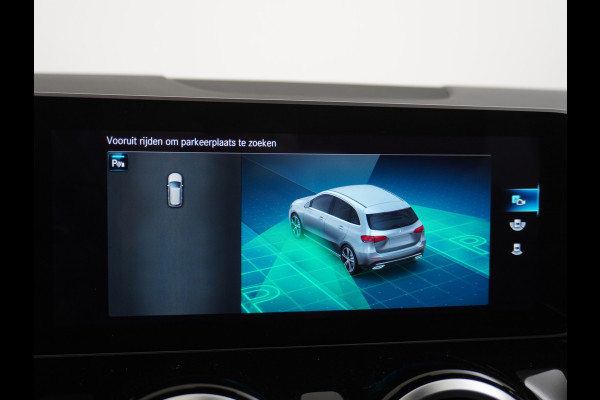 Mercedes-Benz B-Klasse 180 Business Solution AMG Automaat Apple Carplay/Android Auto Navi Ecc Cruise Control Elek.Achterklep Stoelverwarming Camera Led Connectiviteitspakket Lmv 18" AMG Line Licht en zichtpakket Parkeer-pakket Zitcomfortpakket Rijstrooksensor Zeer compleet! Origineel Nederlandse Auto