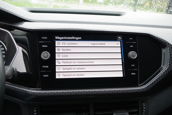 Volkswagen T-Cross 1.0 TSI 110 PK Automaat Style, Adap. Cruise Control, Navigatie, LED Koplampen, Parkeersensoren