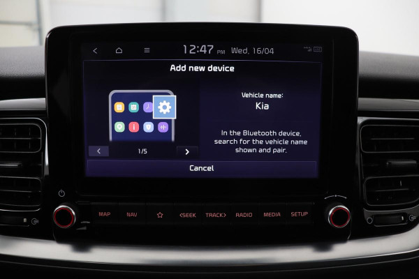 Kia Stonic 1.0 T-GDi DynamicPlusLine | Adaptive cruise | Camera | Carplay | Climate control | Navigatie | Parkeerhulp